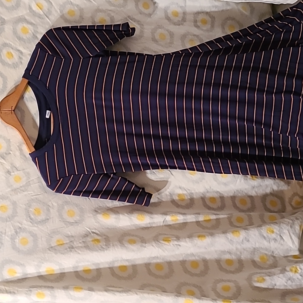 Old Navy Medium Striped Knee Length Dress